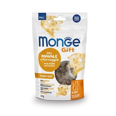 Monge Gift Filled & Crunchy Fussy Cat, Хрупкави джобчета с мек пълнеж, със свинско и сирене за капризни котки, 60гр