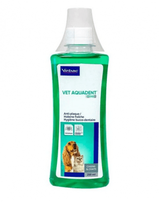 Апетитен и освежаващ разтвор за предотвратяване натрупването на зъбна плака при кучета и котки Virbac Vet aquadent, 250мл
