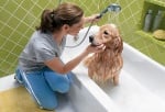 Изплакване на куче при къпане