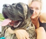 Момиче превръща последните месеци от живота на кучето си в приказка